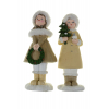 Figura fiú/lány poly 8.5*6.5*19.5cmH télikabátban barna/fehér