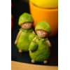 Figura gyerek poly 3.5*3*7cm lime jelmezben 2féle zöld