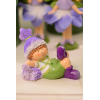 Figura kisfiú poly 10,3*7,1cm fekvő levendulával