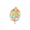Figura nyuszi bögrében poly 8,5*6,6*7cm fehér/zöld
