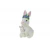 Figura nyúl poly 15*9.5*18cm virágkoszorúval kicsinynével fehér/kék