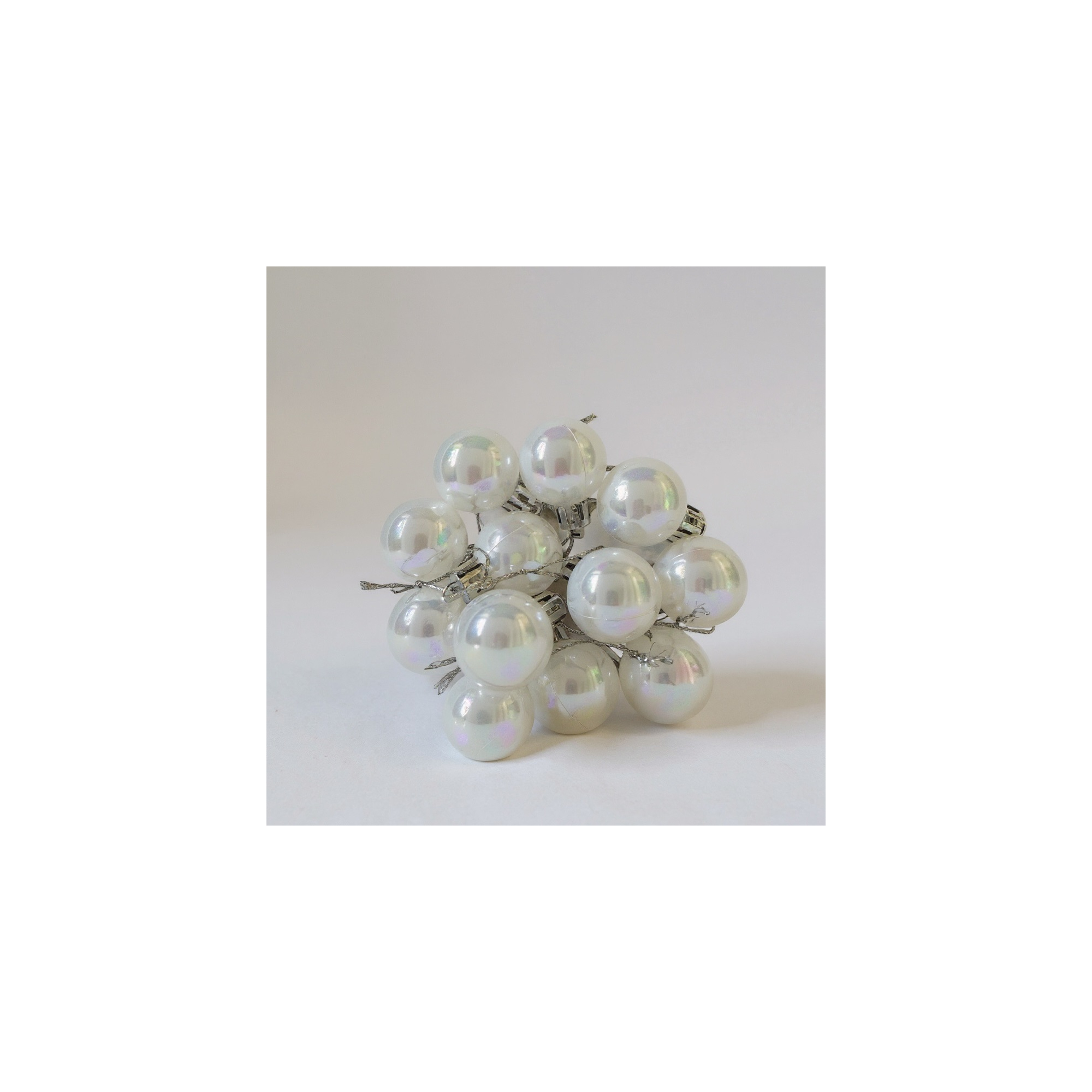 Gömb műanyag 3cm s/12 pearl krém