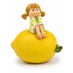Figura kislány poly citromon 7*4.5*8cm sárga