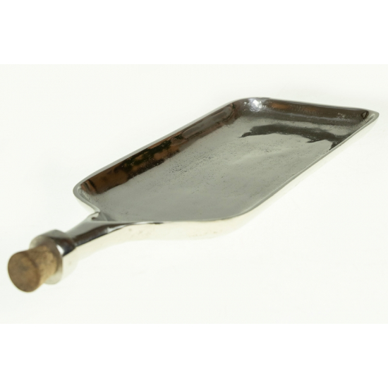Tálca fém palack alakú 44*16*5cm ezüst